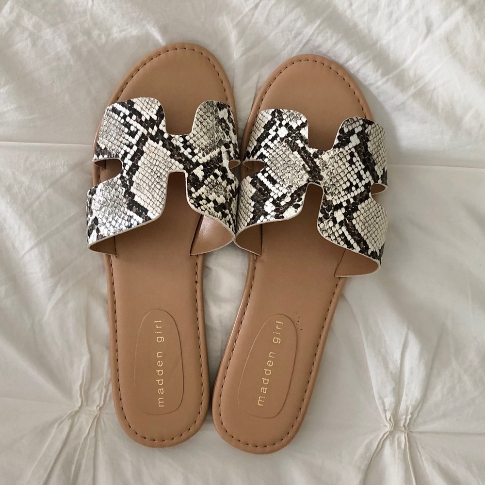 Madden Girl Women’s snakeskin sandals